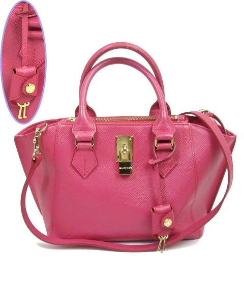サマンサタバサのピンクのバッグですレディース